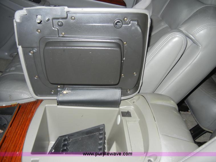 image for item C4084 2002 Cadillac Escalade EXT SUVNon-repairable certificate, parts only