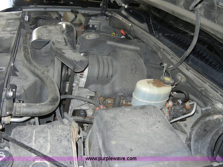 image for item C4084 2002 Cadillac Escalade EXT SUVNon-repairable certificate, parts only