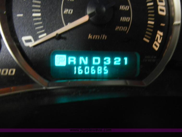 image for item C4084 2002 Cadillac Escalade EXT SUVNon-repairable certificate, parts only