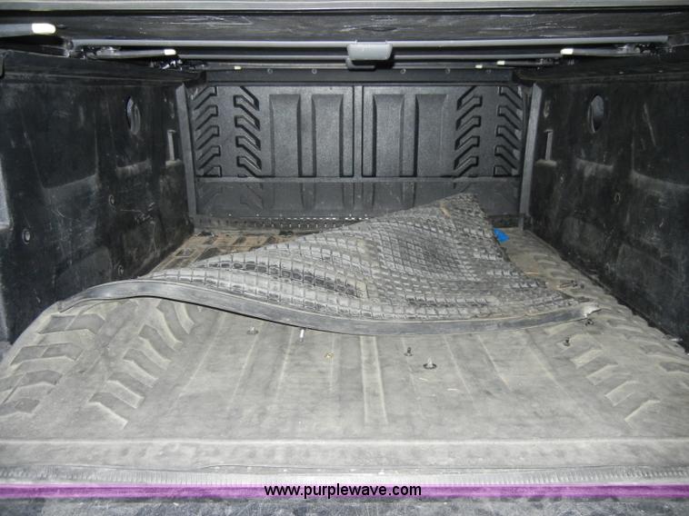 image for item C4084 2002 Cadillac Escalade EXT SUVNon-repairable certificate, parts only