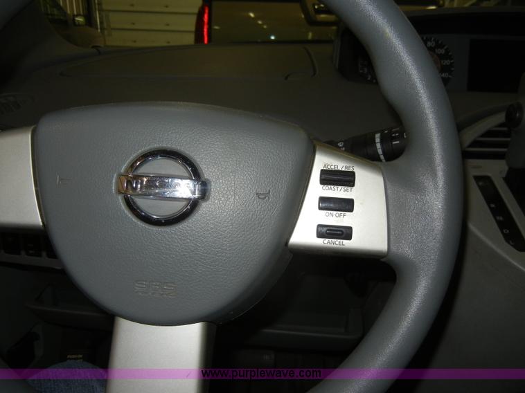 image for item C4085 2004 Nissan Quest mini vanNon-repairable certificate, parts only