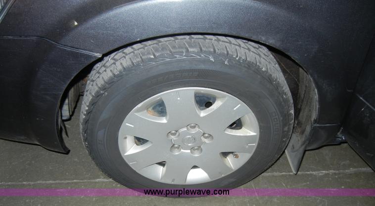 image for item C4085 2004 Nissan Quest mini vanNon-repairable certificate, parts only