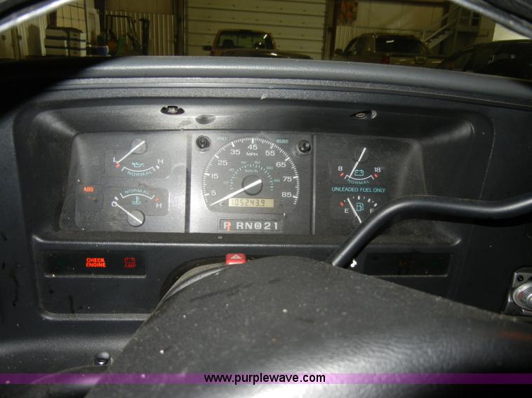 image for item C4086 1994 Ford Shasta E350 RV