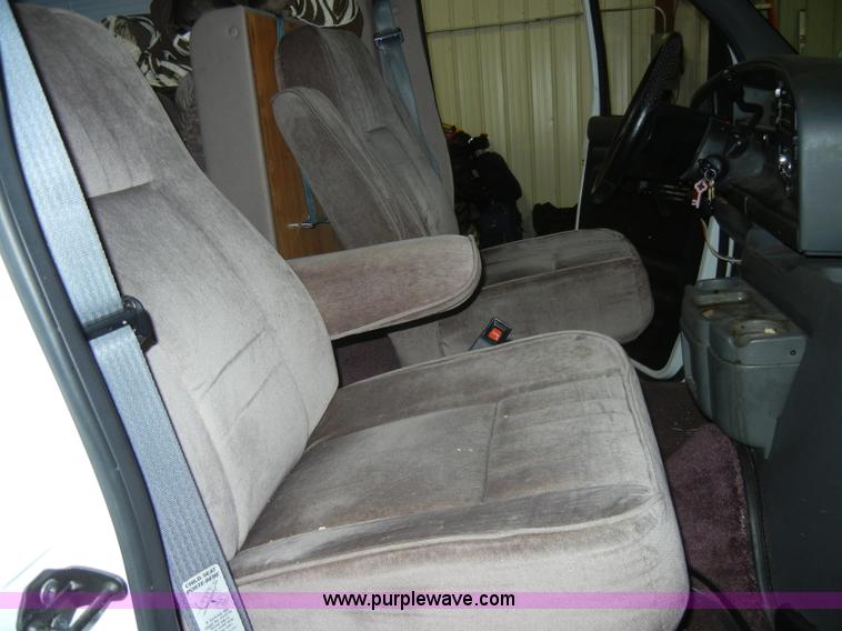 image for item C4086 1994 Ford Shasta E350 RV