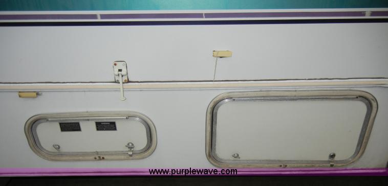 image for item C4086 1994 Ford Shasta E350 RV