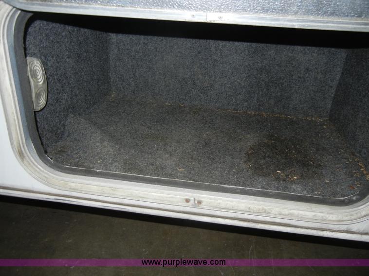 image for item C4086 1994 Ford Shasta E350 RV