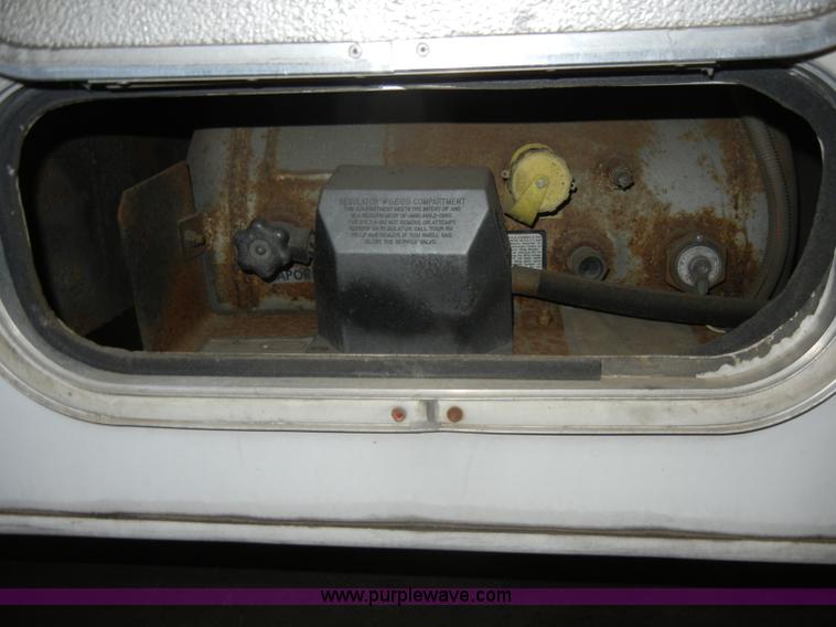 image for item C4086 1994 Ford Shasta E350 RV