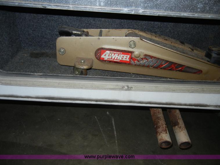 image for item C4086 1994 Ford Shasta E350 RV