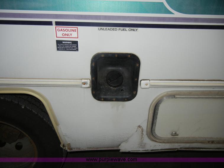 image for item C4086 1994 Ford Shasta E350 RV
