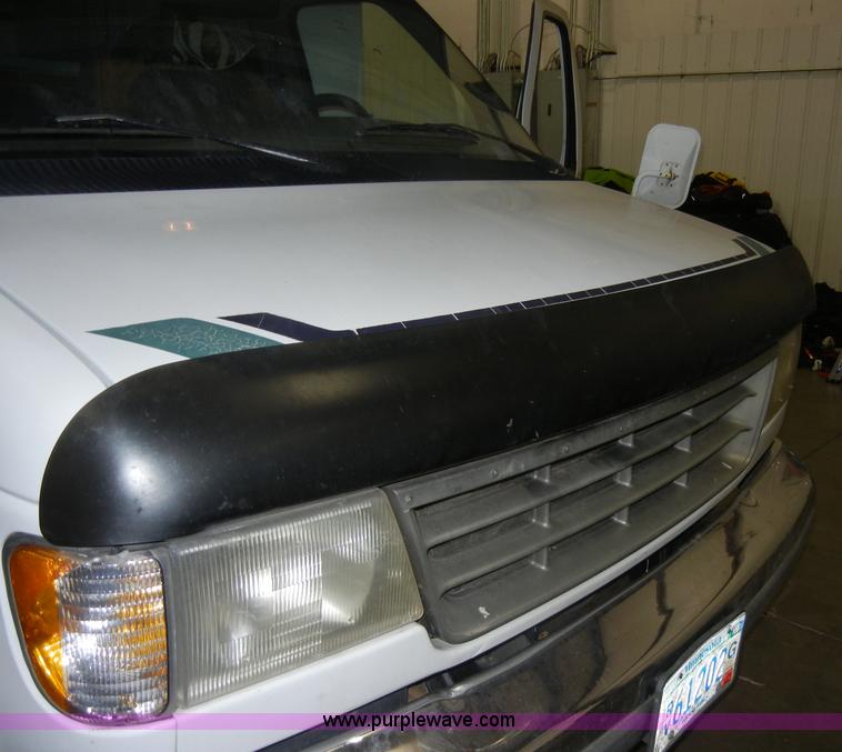 image for item C4086 1994 Ford Shasta E350 RV