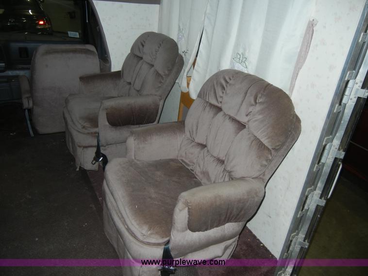 image for item C4086 1994 Ford Shasta E350 RV