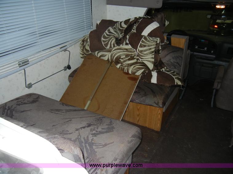 image for item C4086 1994 Ford Shasta E350 RV