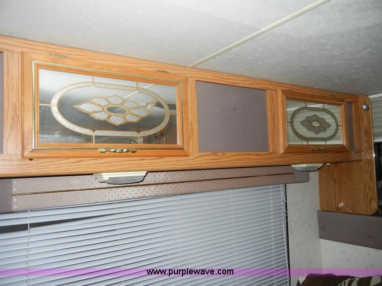 image for item C4086 1994 Ford Shasta E350 RV