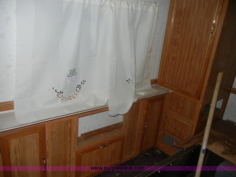 image for item C4086 1994 Ford Shasta E350 RV