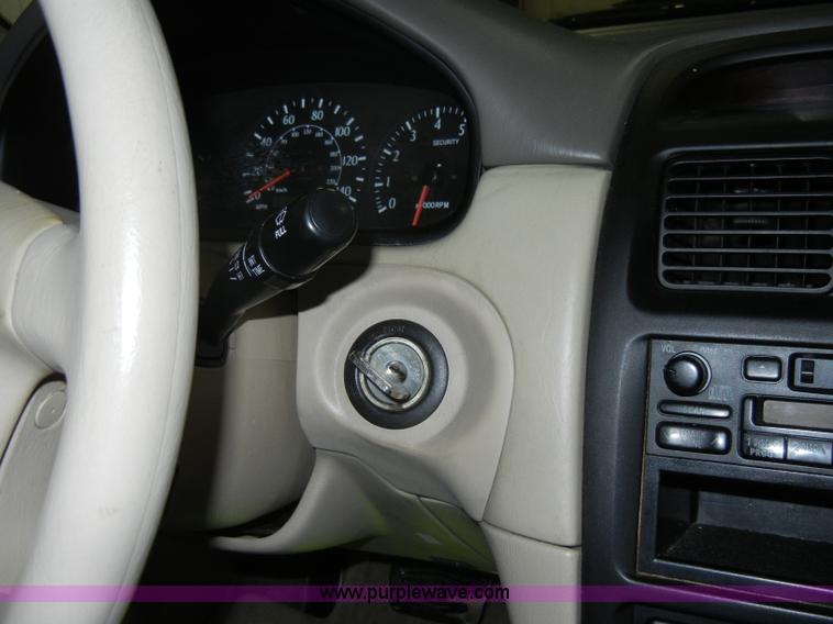 image for item C4087 1999 Toyota Solara SE Non-repairable certificate, parts only