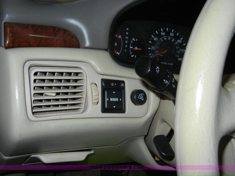 image for item C4087 1999 Toyota Solara SE Non-repairable certificate, parts only