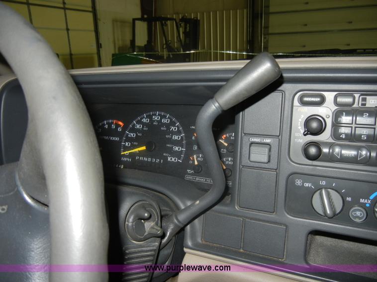 image for item C4088 1996 Chevrolet Silverado 1500 extended cab pickup truck