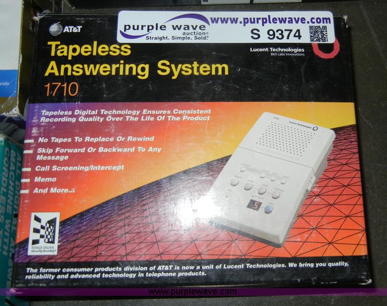 image for item S9374 Assorted electronics