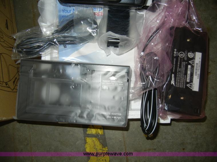 image for item S9375 Zenith VMC450 VHS camcorder