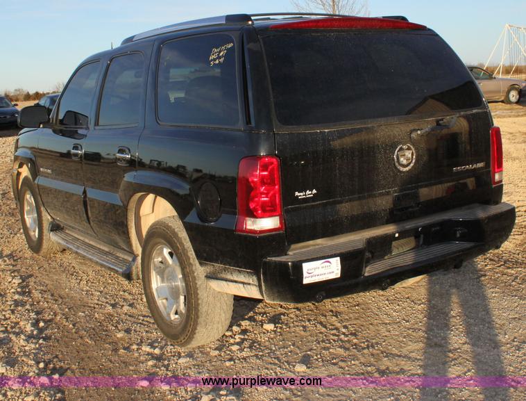 image for item A7319 2002 Cadillac Escalade EXT SUV