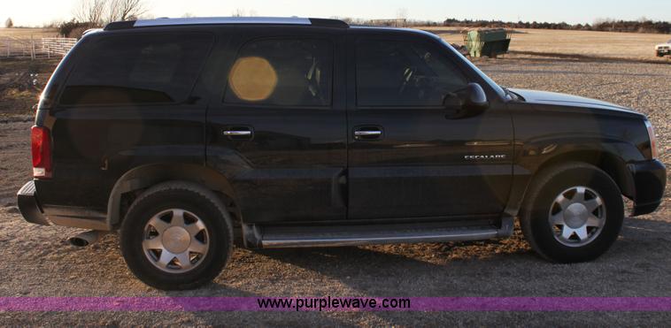 image for item A7319 2002 Cadillac Escalade EXT SUV