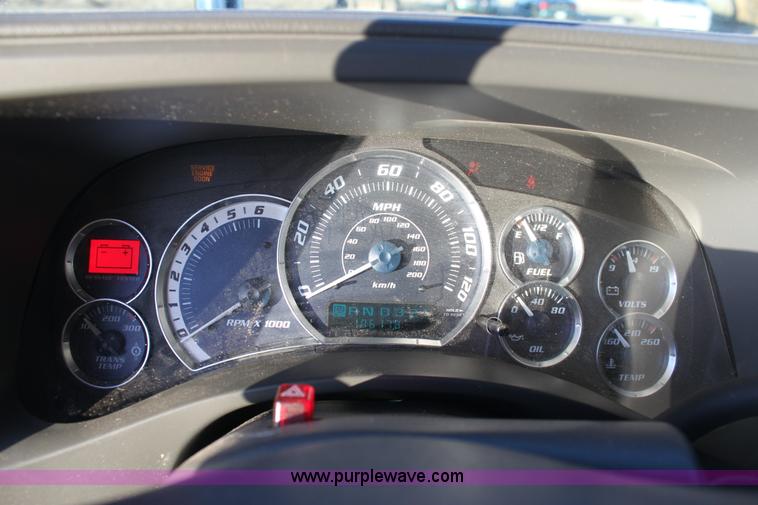 image for item A7319 2002 Cadillac Escalade EXT SUV