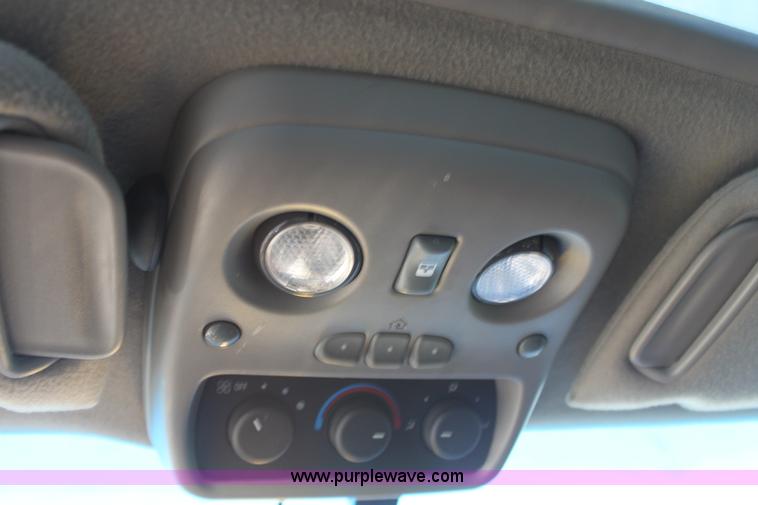 image for item A7319 2002 Cadillac Escalade EXT SUV