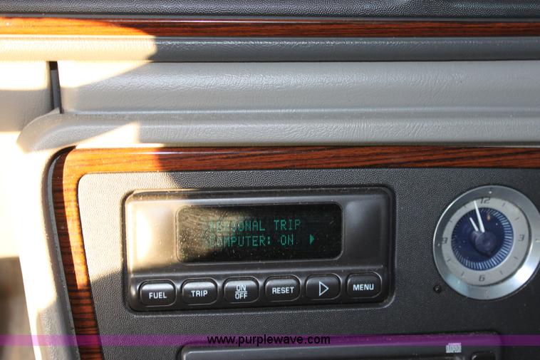 image for item A7319 2002 Cadillac Escalade EXT SUV