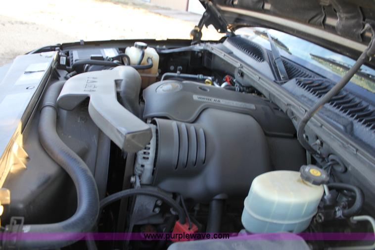 image for item A7319 2002 Cadillac Escalade EXT SUV