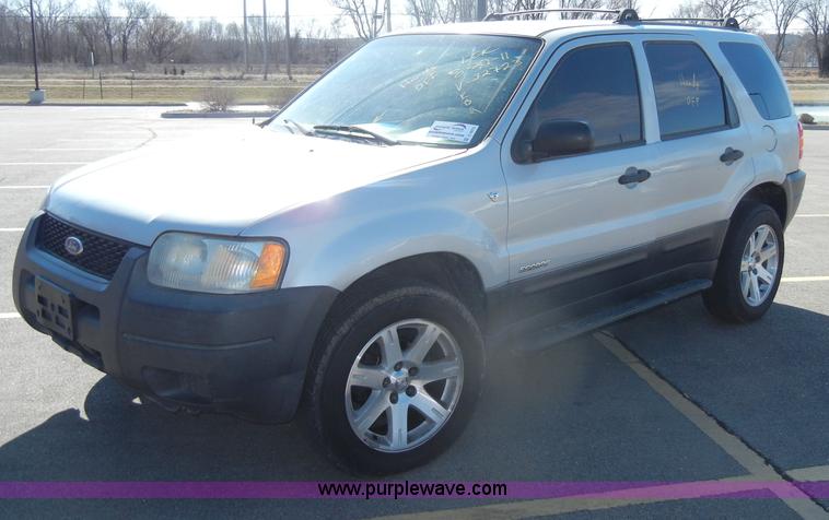 image for item C4073 2002 Ford Escape XLS SUV