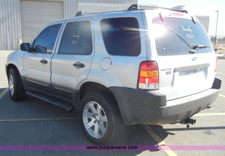 image for item C4073 2002 Ford Escape XLS SUV