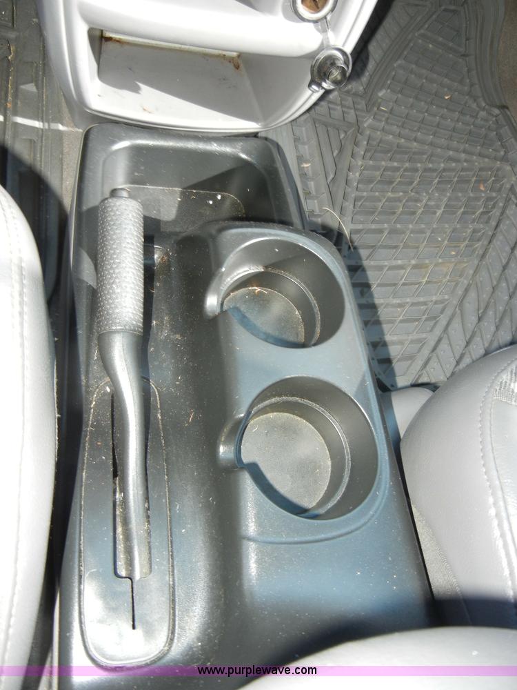 image for item C4073 2002 Ford Escape XLS SUV