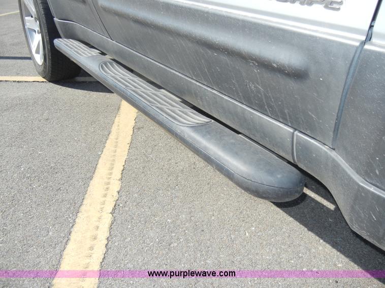 image for item C4073 2002 Ford Escape XLS SUV