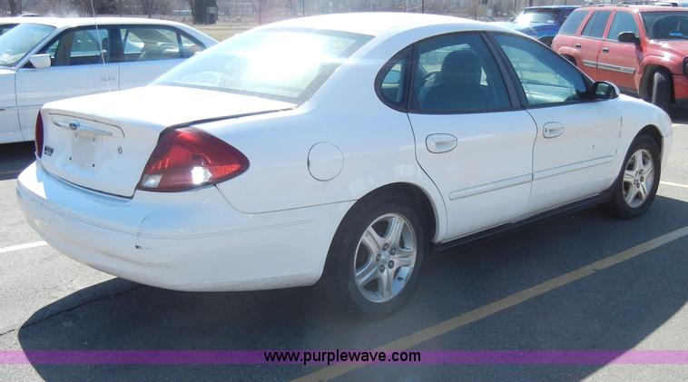image for item C4074 2000 Ford Taurus SEL