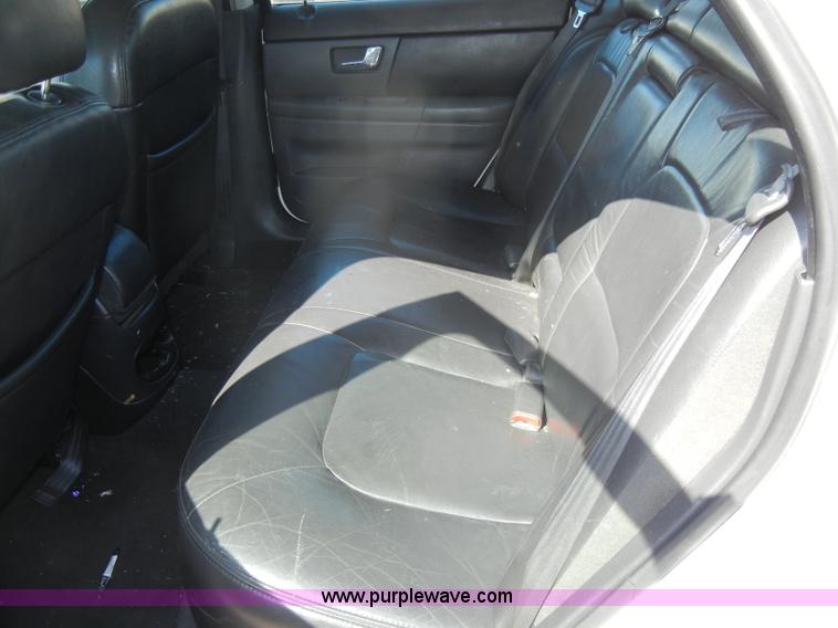 image for item C4074 2000 Ford Taurus SEL
