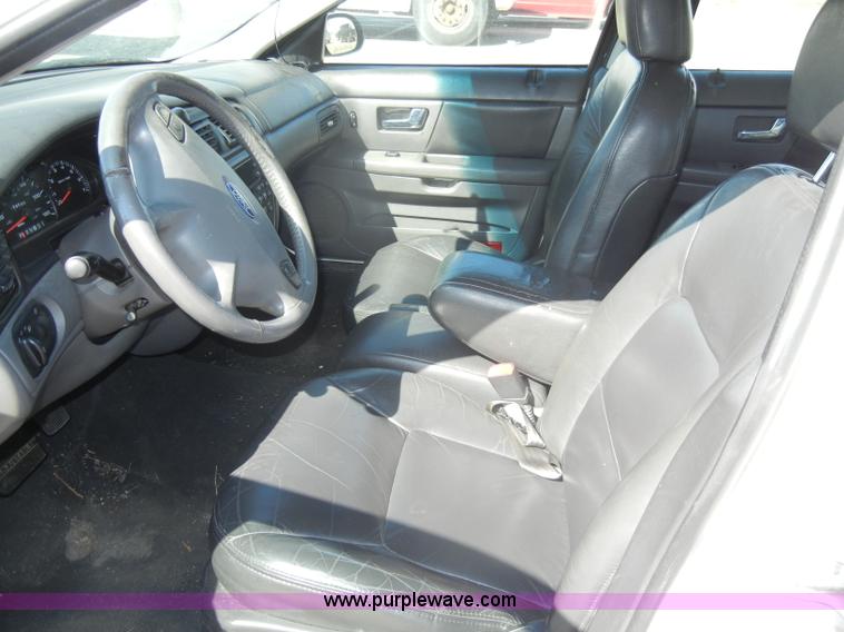 image for item C4074 2000 Ford Taurus SEL