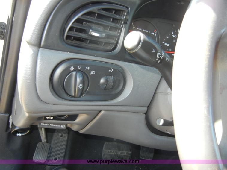 image for item C4074 2000 Ford Taurus SEL