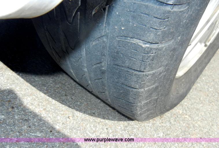 image for item C4074 2000 Ford Taurus SEL