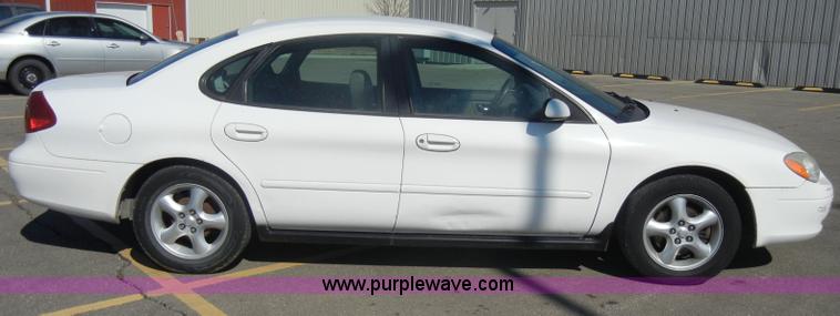 image for item C4075 2001 Ford Taurus SES