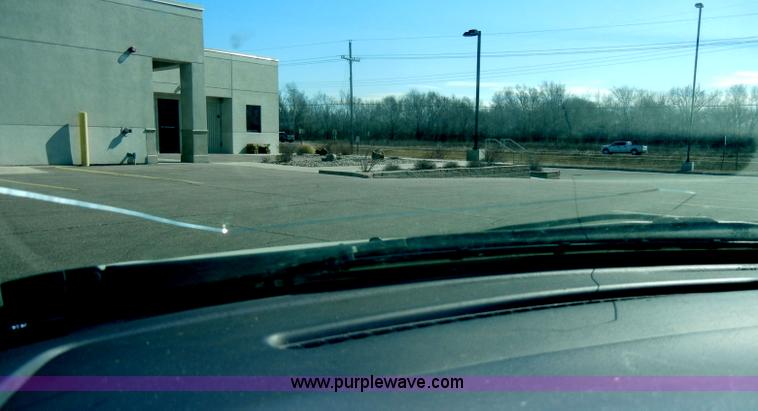 image for item C4075 2001 Ford Taurus SES