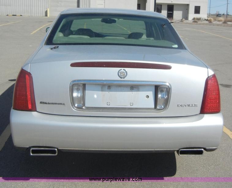 image for item C4077 2001 Cadillac DeVille