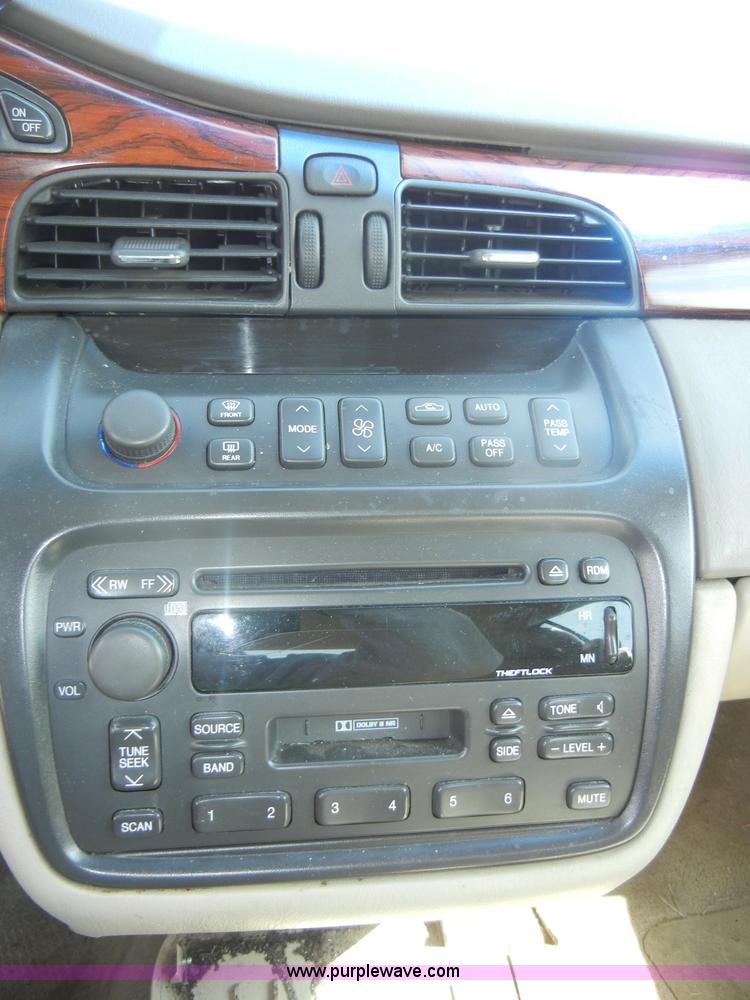 image for item C4077 2001 Cadillac DeVille