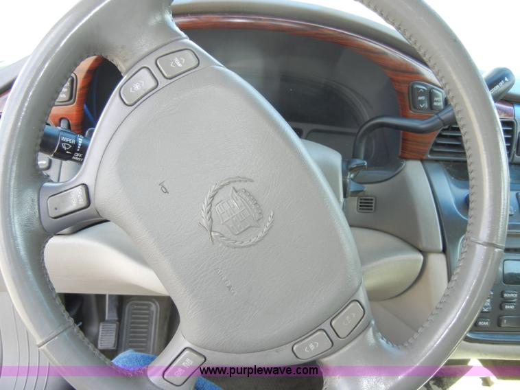image for item C4077 2001 Cadillac DeVille