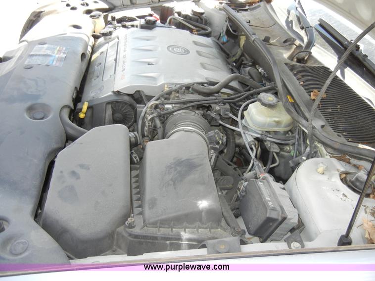 image for item C4077 2001 Cadillac DeVille