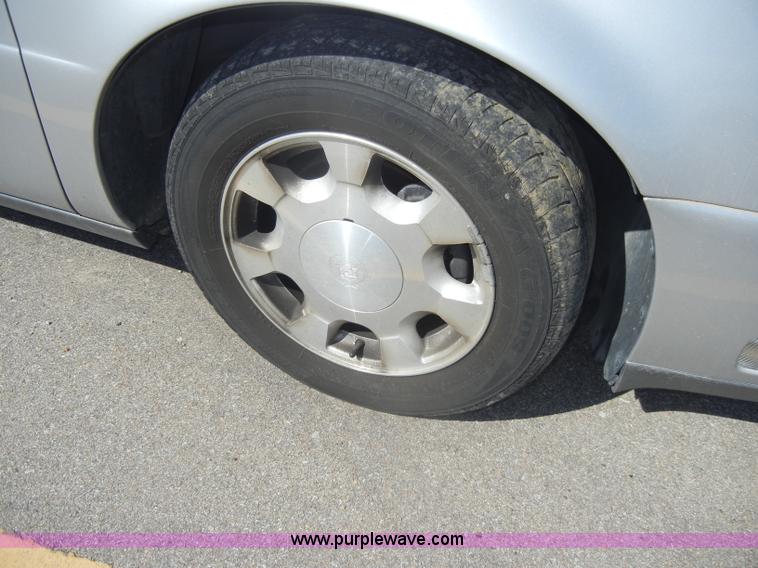 image for item C4077 2001 Cadillac DeVille