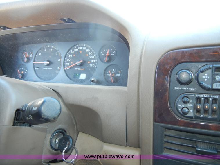 image for item C4078 2000 Jeep Grand Cherokee Limited SUV