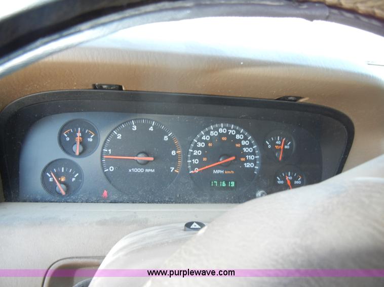 image for item C4078 2000 Jeep Grand Cherokee Limited SUV