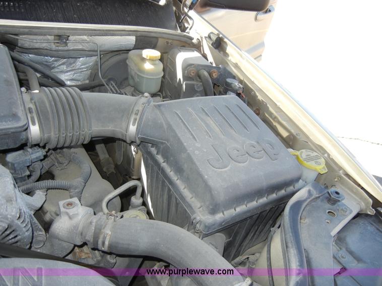 image for item C4078 2000 Jeep Grand Cherokee Limited SUV