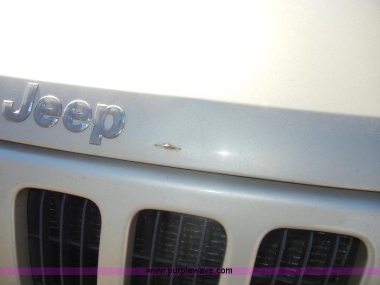 image for item C4078 2000 Jeep Grand Cherokee Limited SUV