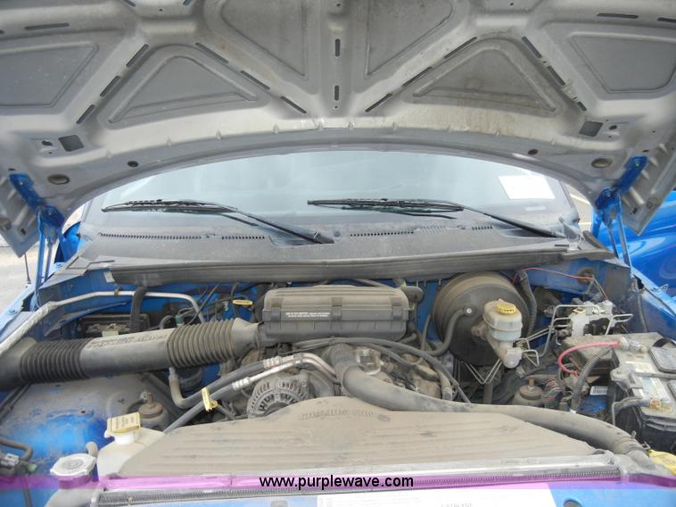 image for item C4110 2000 Dodge Ram 1500 pickup truck